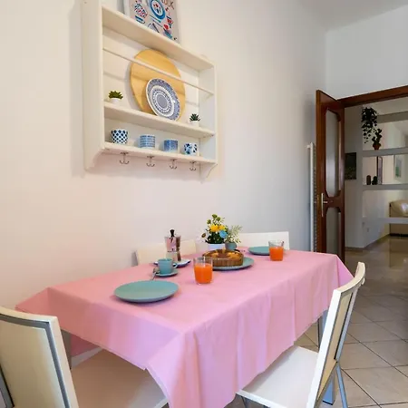 Guesthost - Universita & Stazione Airy With Parking Bari