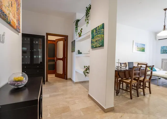 Guesthost - Universita & Stazione Airy With Parking Bari